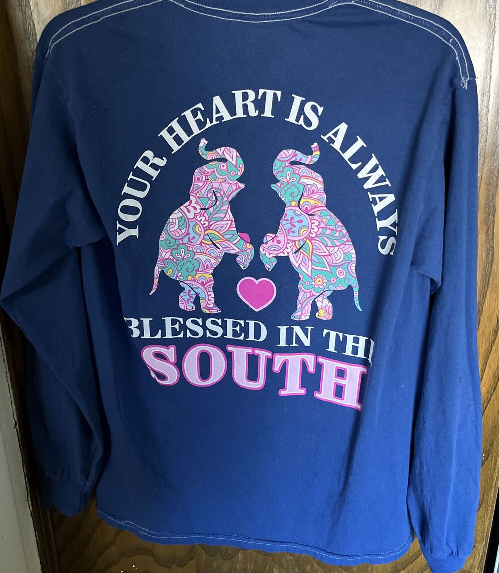 Benny &Belle Women’s Blessed In The South Blue Graphic Top Size M Elephant